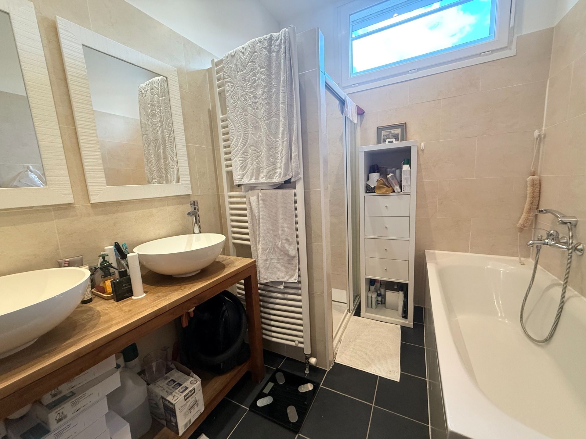 luxury apartment 4 Rooms for sale on LILLE (59800)