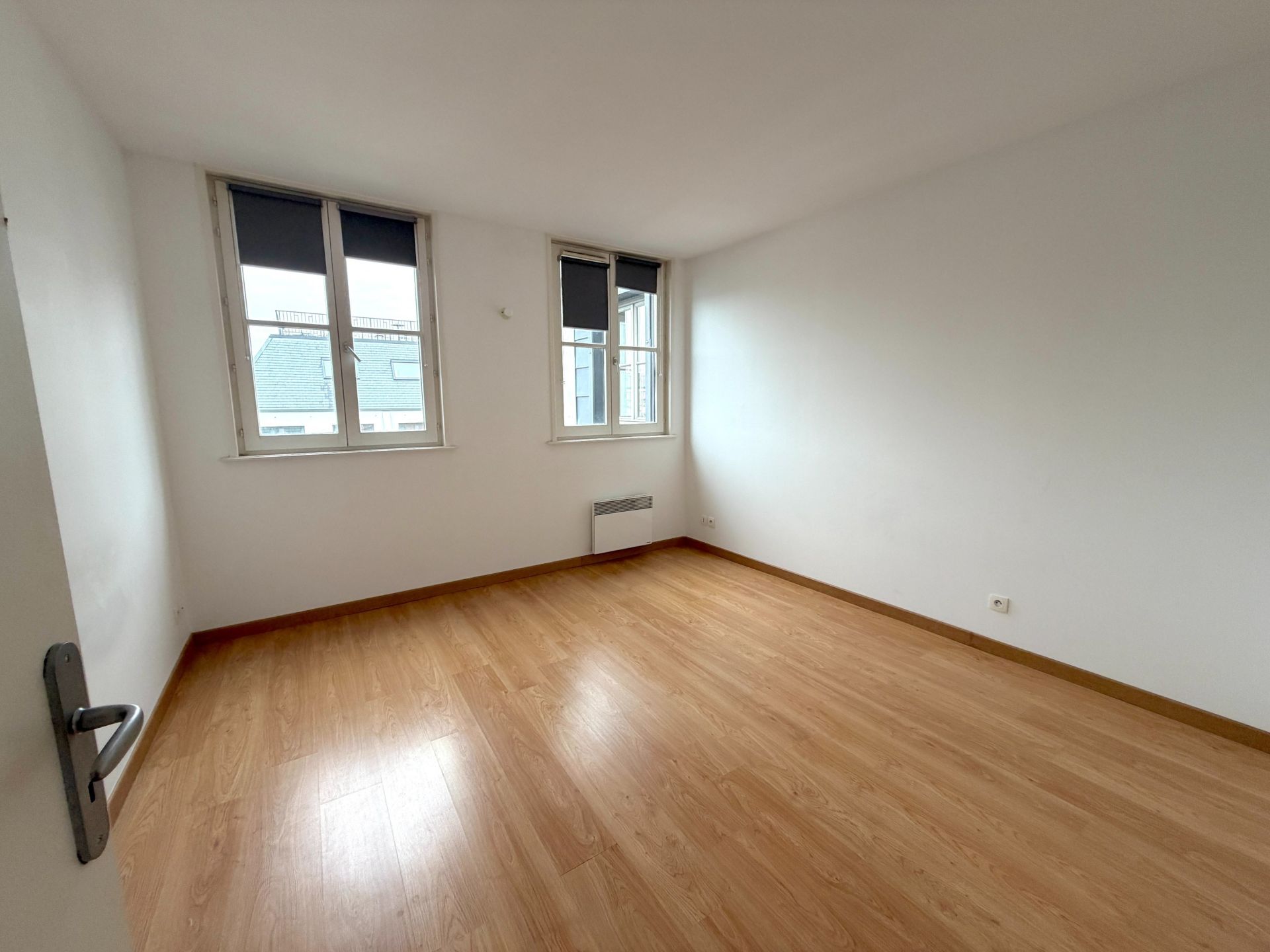 luxury apartment 3 Rooms for rent on LILLE (59000)